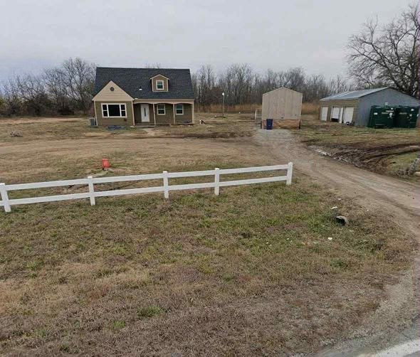 4.2 Acres Lot 4 beds, 3 baths $50,000