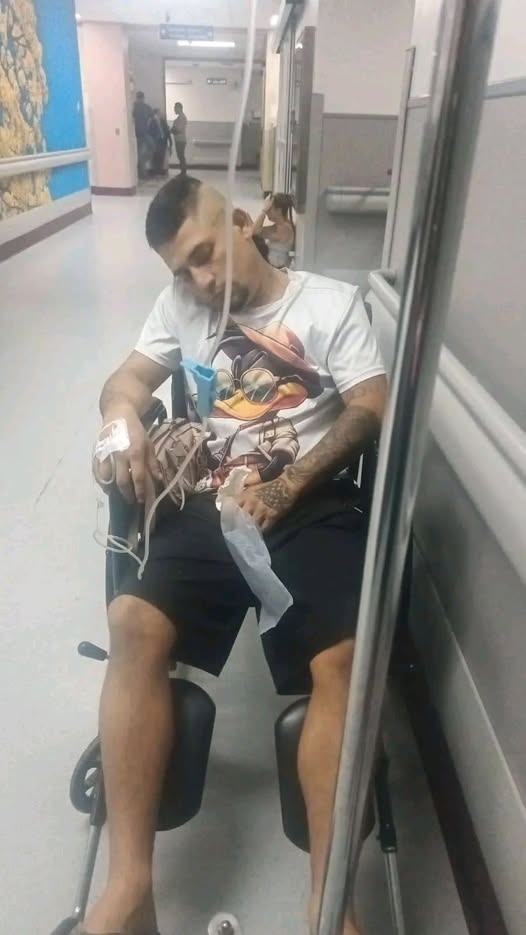 😱😭Young man d!,3s in hospital corridor due to lack of… see more