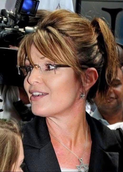 Sarah Palin In G-Strlng Photos Leave Little To Imagination..Take a look!!!!