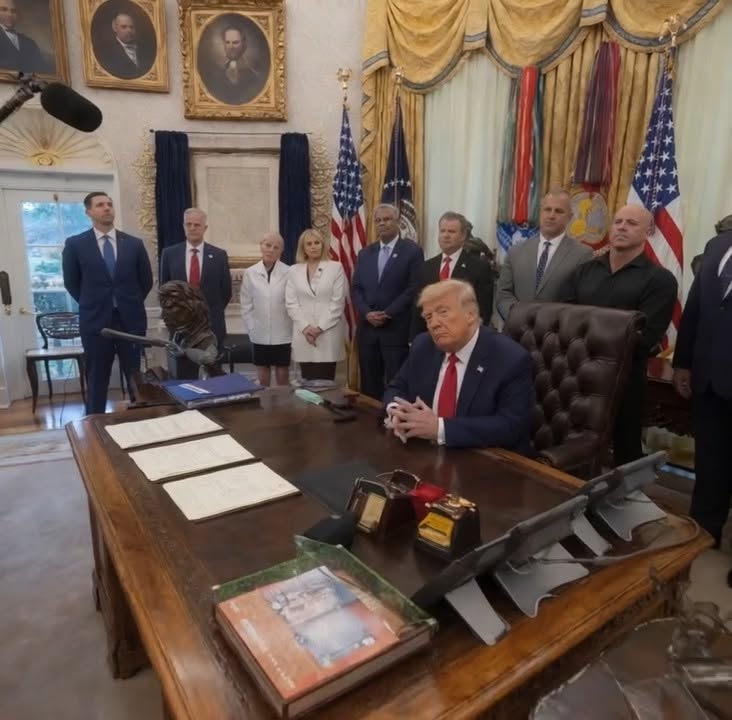 💔SAD NEWS : He Just Quit – President Trump Accepts Resignation After…See more