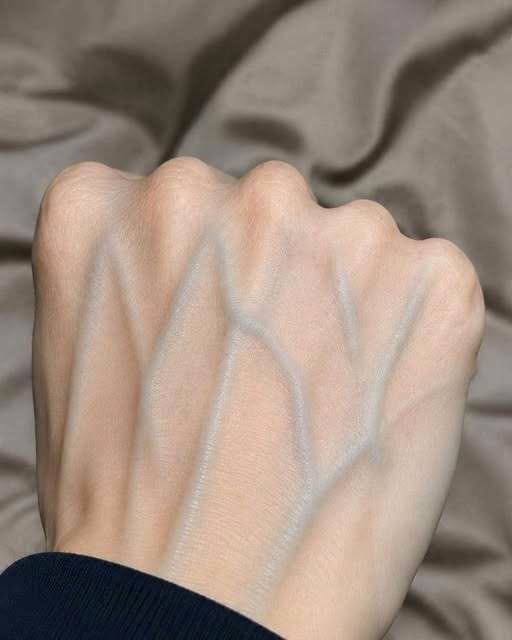 If your veins are visible in your hand, it is a signal of ca…See more