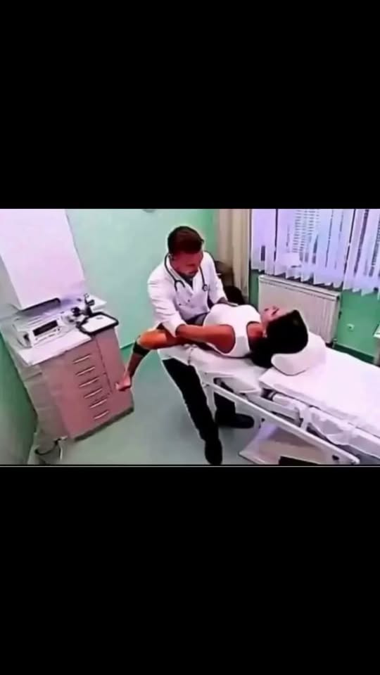 This forensic doctor took advantage of the situation without knowing that… See more👇